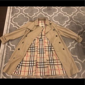 #Classic Burberry Trench